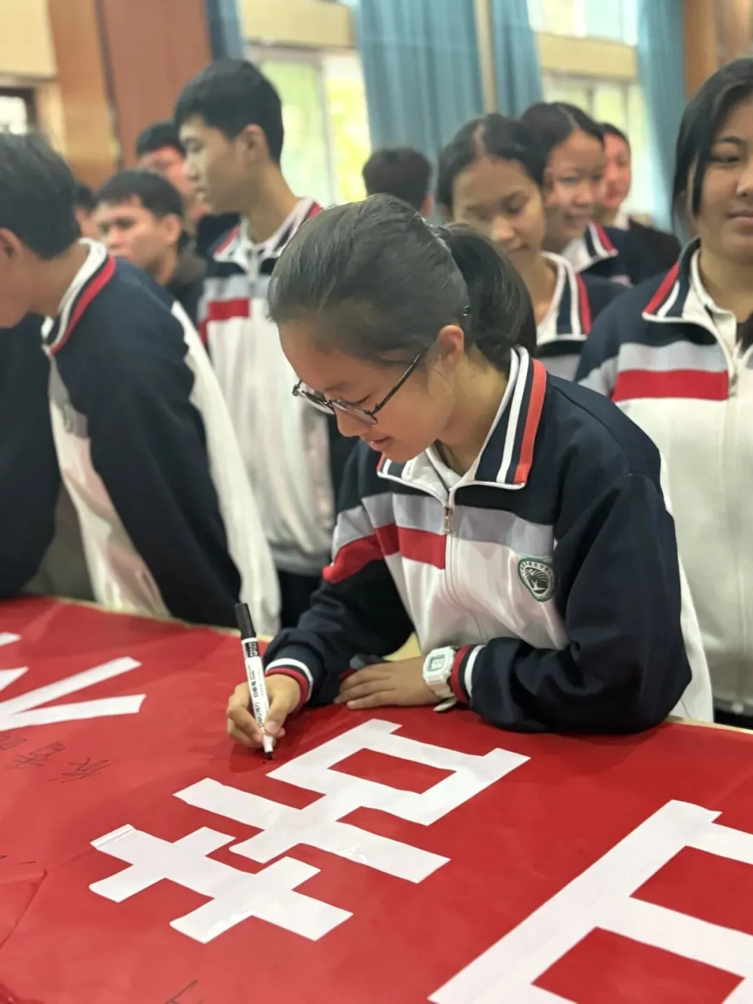 百日誓师燃壮志 逐梦中考谱新篇——勐仑中学初三中考百日誓师活动圆满举行 第17张