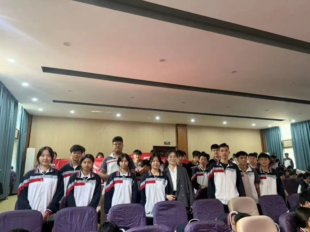 百日誓师燃壮志 逐梦中考谱新篇——勐仑中学初三中考百日誓师活动圆满举行 第20张