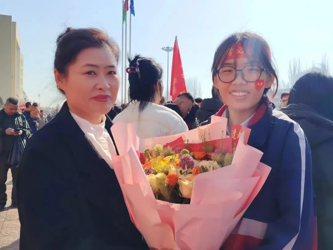 怀仁弘文初中|“决战中考,梦想启航”——2026年中考百日冲刺誓师大会 第42张