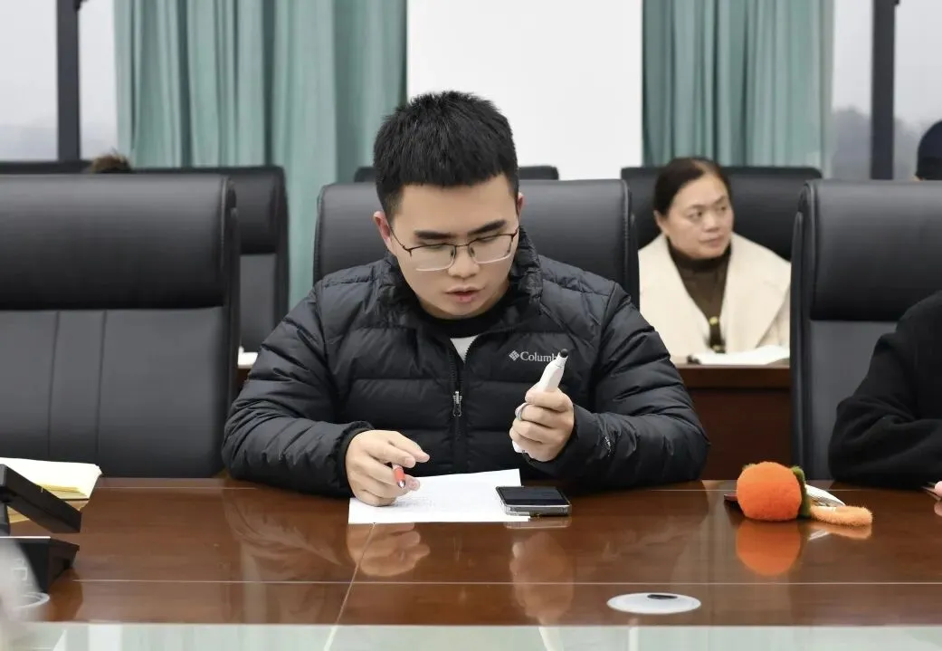 冲刺中考,湖南师范大学竹埠港竹埠港实验中学在行动!——九年级备考工作会议纪实 第12张 冲刺中考,湖南师范大学竹埠港竹埠港实验中学在行动!——九年级备考工作会议纪实 第12张