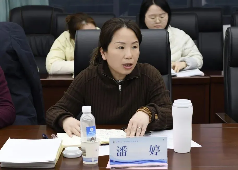 冲刺中考,湖南师范大学竹埠港竹埠港实验中学在行动!——九年级备考工作会议纪实 第18张 冲刺中考,湖南师范大学竹埠港竹埠港实验中学在行动!——九年级备考工作会议纪实 第18张