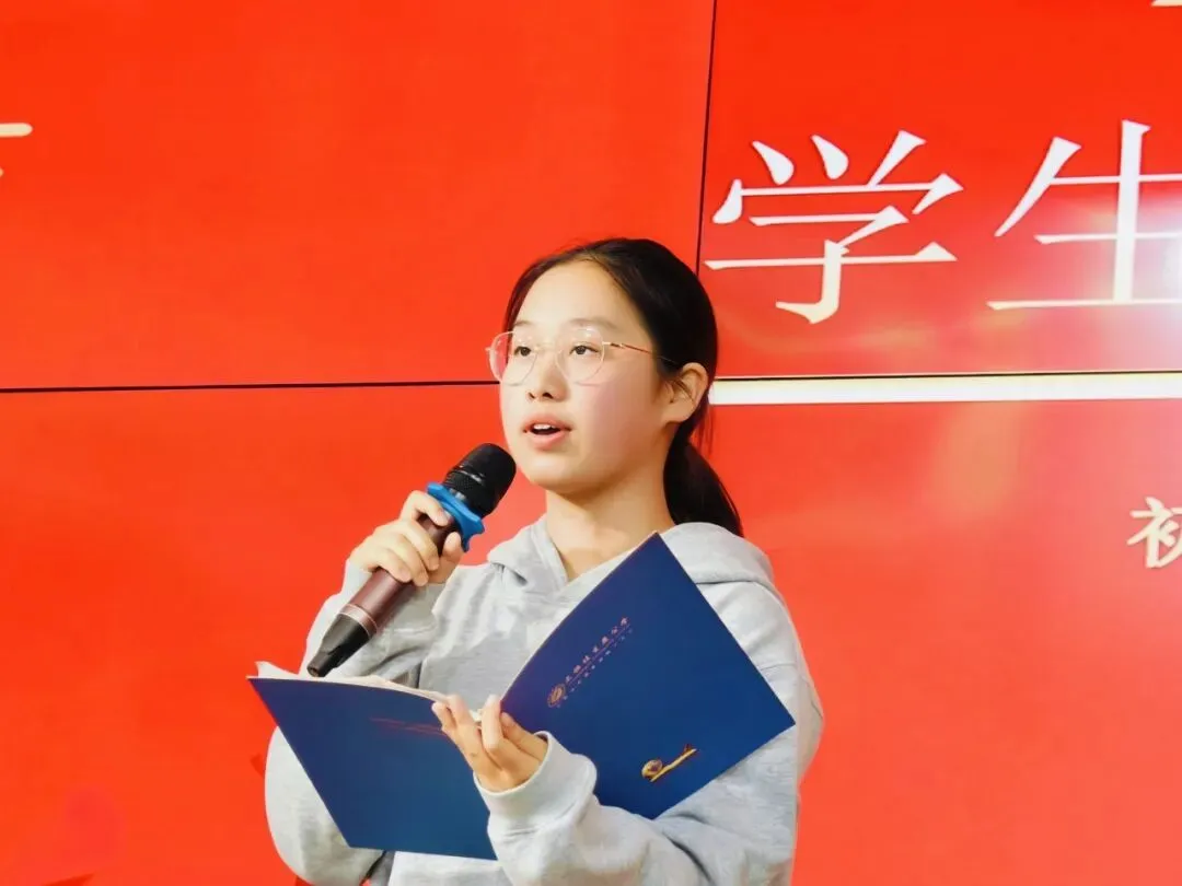 奋进远恒佳| 中考动员暖人心!远恒佳初三这场中考冲刺大会,满是爱与期待 第27张