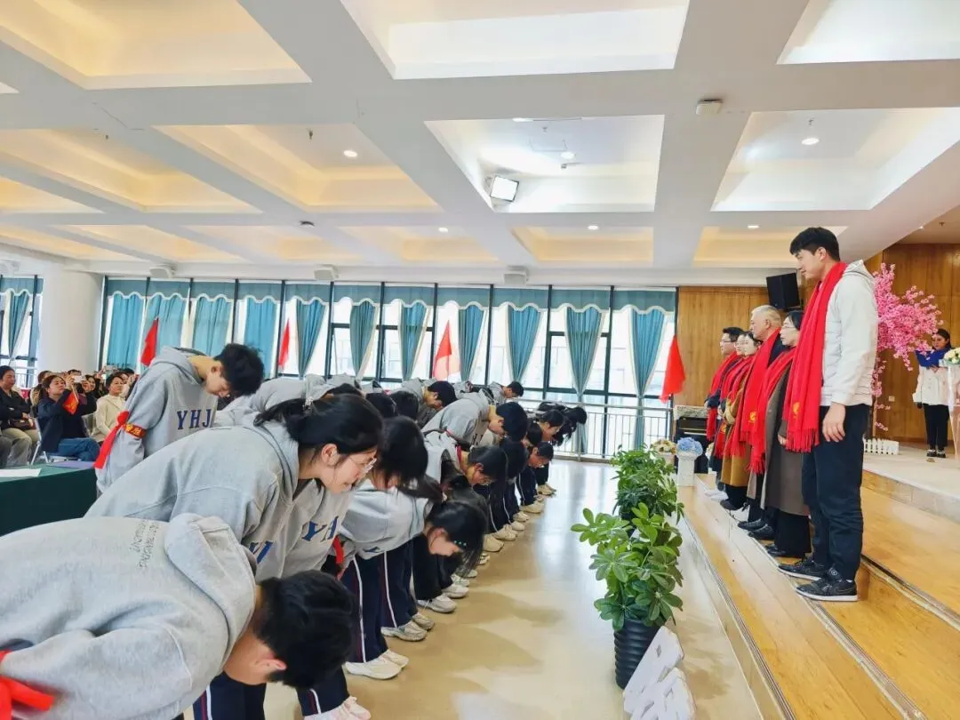 奋进远恒佳| 中考动员暖人心!远恒佳初三这场中考冲刺大会,满是爱与期待 第39张