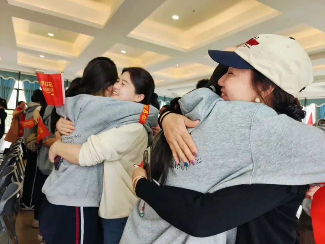 奋进远恒佳| 中考动员暖人心!远恒佳初三这场中考冲刺大会,满是爱与期待 第44张