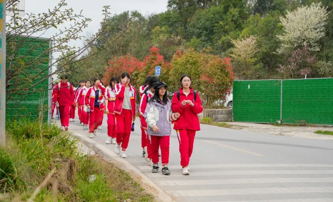 普瑞中考百日誓师 | 有山海为证 为“奔赴”叙事 第72张 普瑞中考百日誓师 | 有山海为证 为“奔赴”叙事 第72张