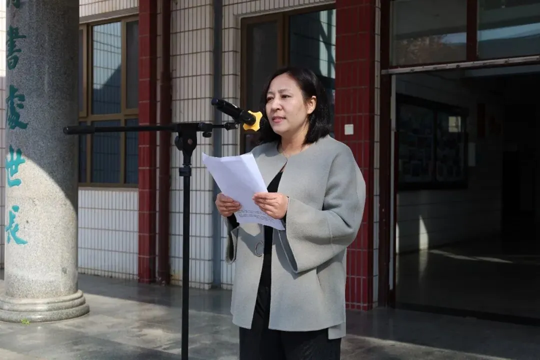 百日磨剑砺锋芒,逐梦中考启新程 —— 弘文中学初小部中考百日誓师大会圆满举行 第6张