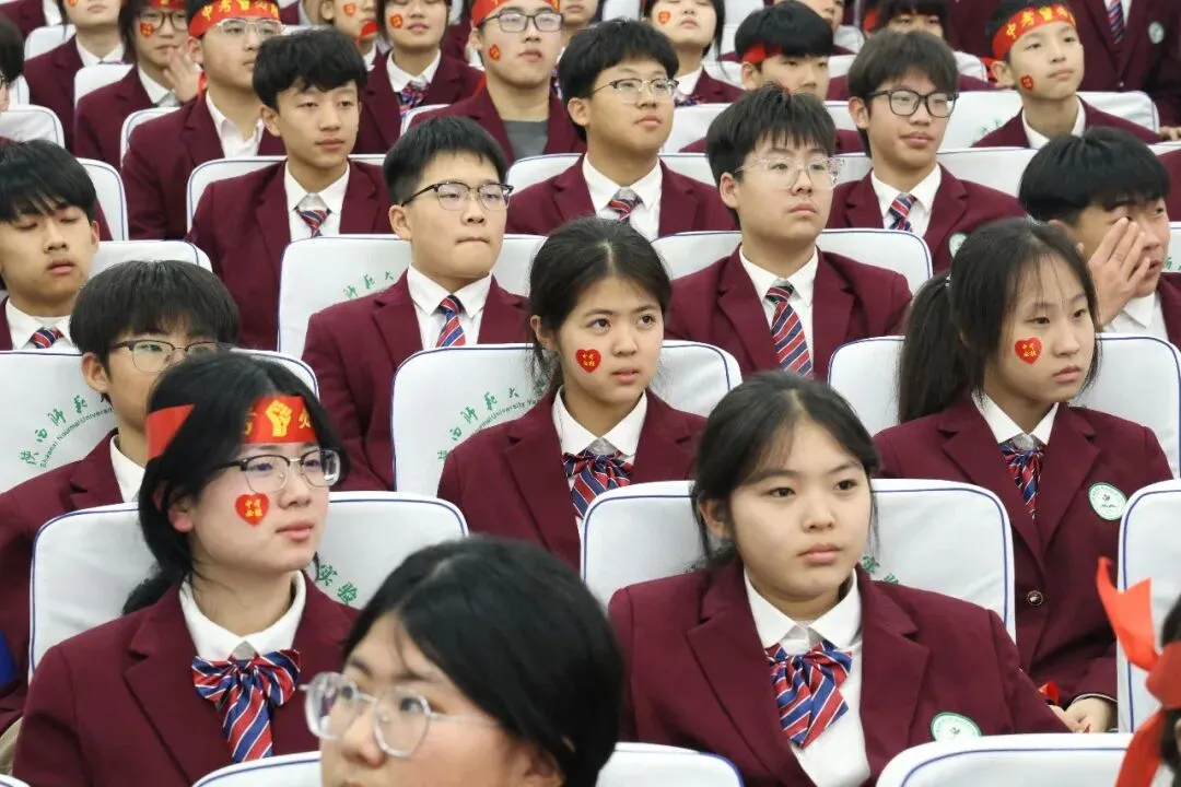 【百日竞渡 决战中考】我校举行2026届中考百日誓师大会 第9张