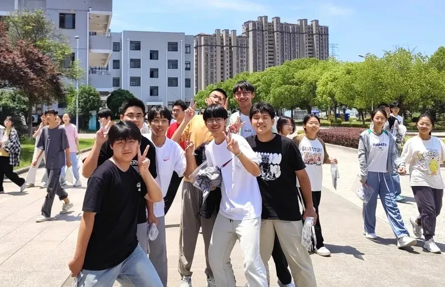 中考落幕!少年们将载着梦想继续远航 第6张 中考落幕!少年们将载着梦想继续远航 第6张