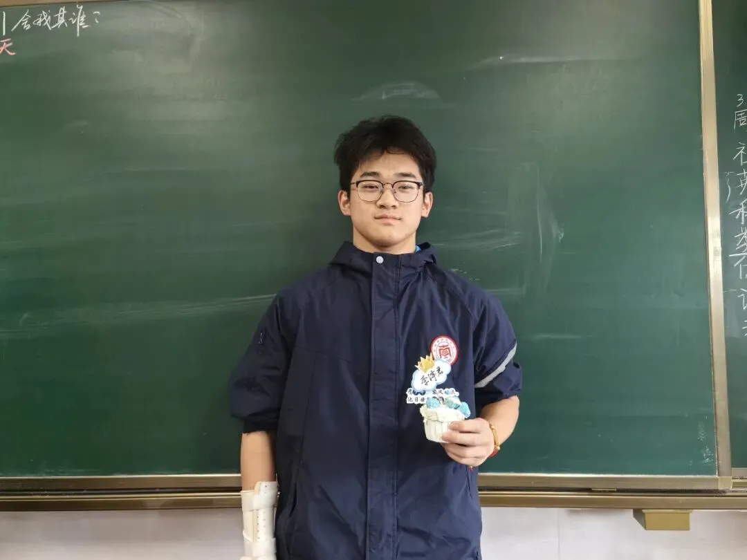 百日砺剑 逐梦中考——南苑中学九(13)班举行初三中考百日誓师活动 第47张