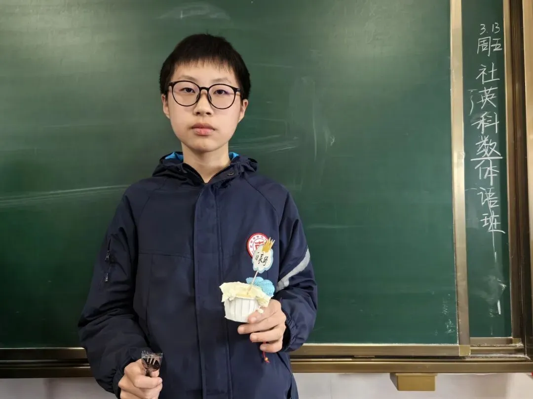 百日砺剑 逐梦中考——南苑中学九(13)班举行初三中考百日誓师活动 第70张