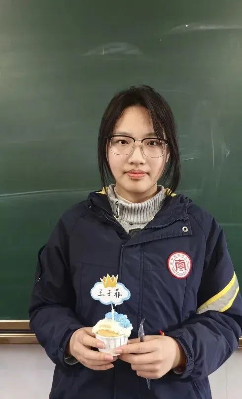 百日砺剑 逐梦中考——南苑中学九(13)班举行初三中考百日誓师活动 第78张