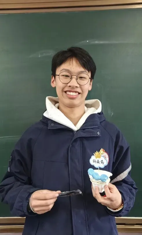 百日砺剑 逐梦中考——南苑中学九(13)班举行初三中考百日誓师活动 第79张