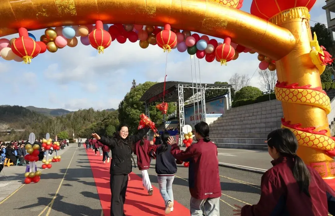 白杨中学2026年春开学典礼暨中考誓师大会 第12张