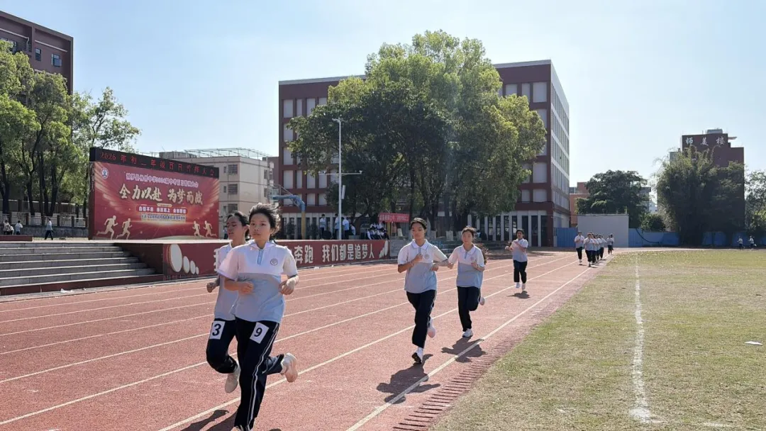趁热打铁,冲刺中考——博罗县杨侨中学初三体育模考纪实 第5张