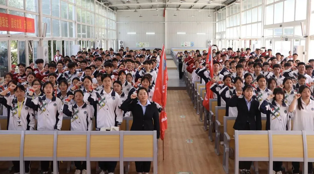 百日攻坚仙城精锐战中考,扬鞭奋蹄城中学子展雄风——武宣县民族初级中学城中校区隆重举行2026届百日誓师大会 第17张