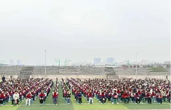 【融合教育】龙西中学召开九年级迎抽考战中考誓师大会 第2张