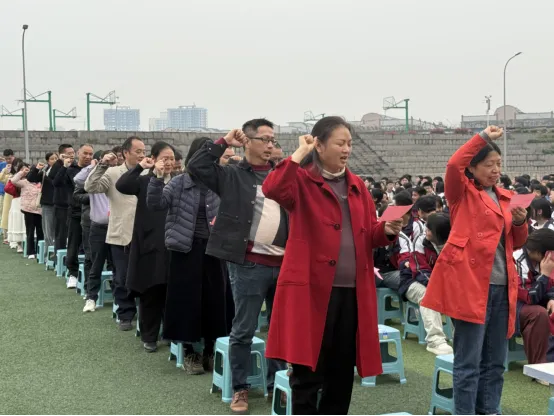【融合教育】龙西中学召开九年级迎抽考战中考誓师大会 第9张