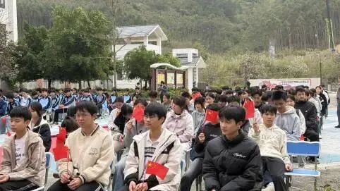 百日燃梦赴中考,十八加冕启新章! 来宾市金秋实验学校这场盛会燃动全场 第18张