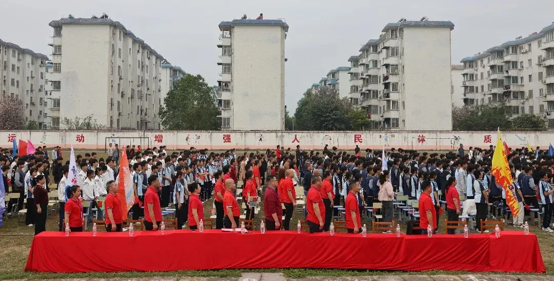 策马扬鞭正当时,圆梦中考在今朝——凤凰八一中学2026年中考百日誓师大会圆满举行 第28张