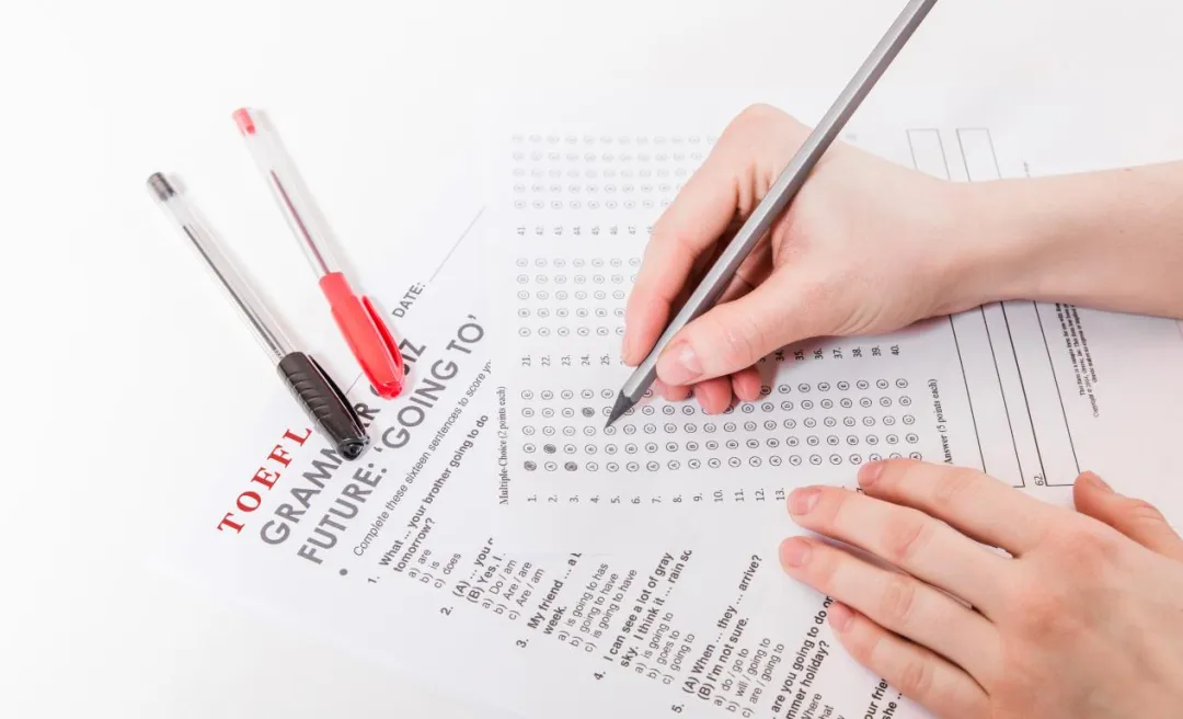 2026DSE英文口试Day5真题复盘!线上考试、共享空间,你会怎么答? 第1张