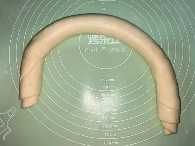 中考倒计时!初三儿子早餐都吃啥?挑战1小时做烧饼,夹啥都好吃 第7张