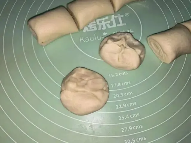 中考倒计时!初三儿子早餐都吃啥?挑战1小时做烧饼,夹啥都好吃 第8张