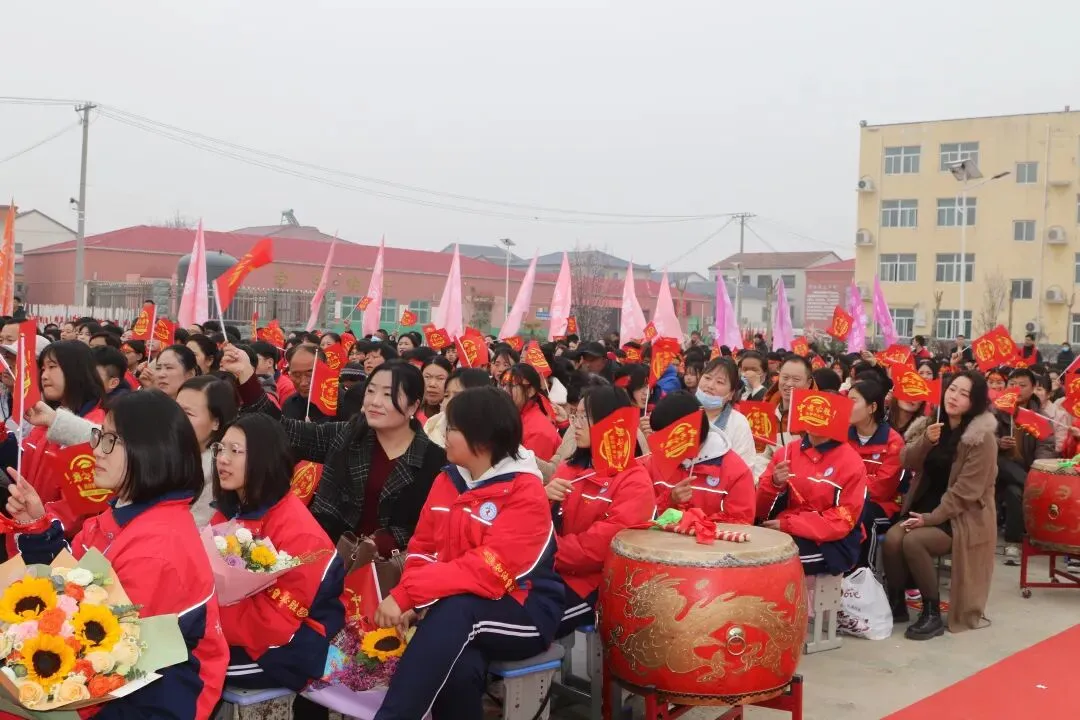 封丘县第二初级中学教育总校黄陵镇校区中考百日誓师大会 第48张