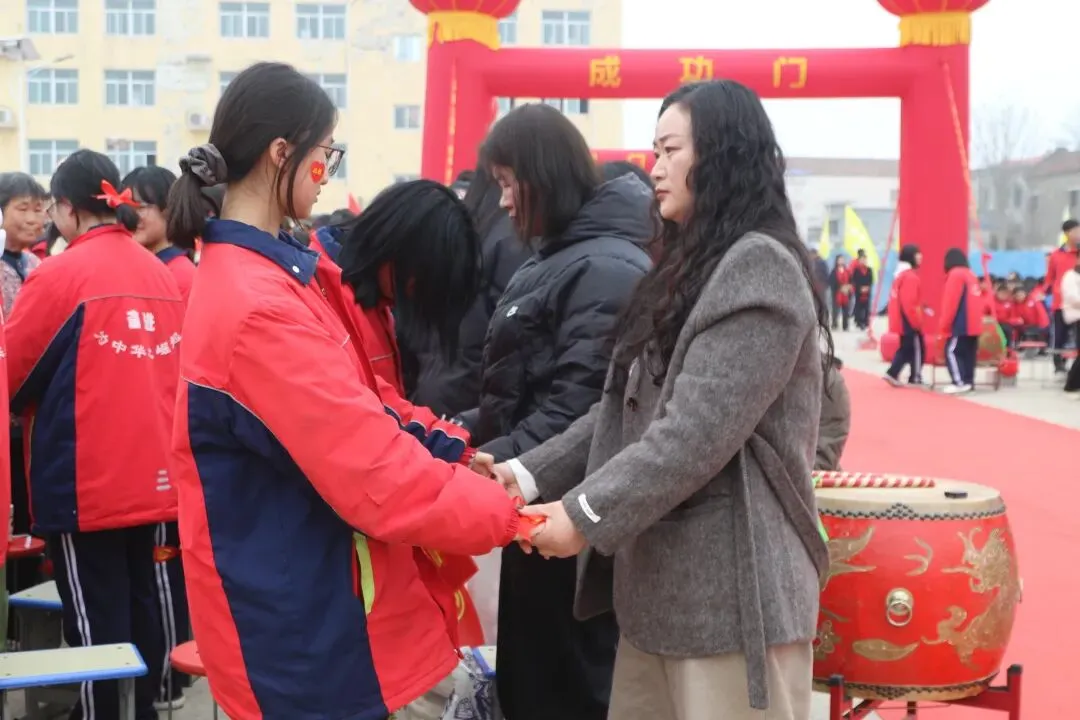 封丘县第二初级中学教育总校黄陵镇校区中考百日誓师大会 第61张