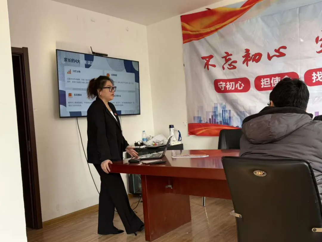 【善育未来】干货满满!“学子加油站”为中考冲刺“充电”赋能——玫瑰社区举办百日规划讲座 第9张