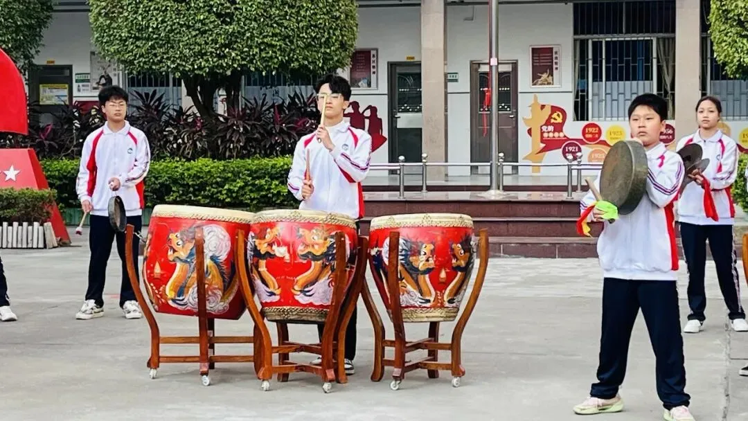 抖擞凌云志 春光为我来 ——2026中考百日誓师大会激情启幕 第13张