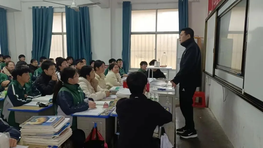 视导赋能促成长——网市中学开展中考复习备考主题教研活动 第27张