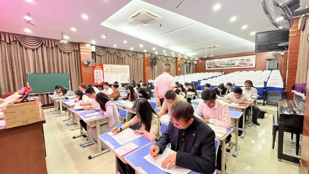 精研真题明方向,深耕教学促发展!——我校开展教师同做中考题活动 第4张