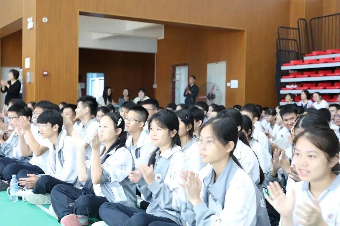 燃青春之火,铸中考辉煌—民附陵水分校初三年级中考百日誓师大会圆满举行 第8张