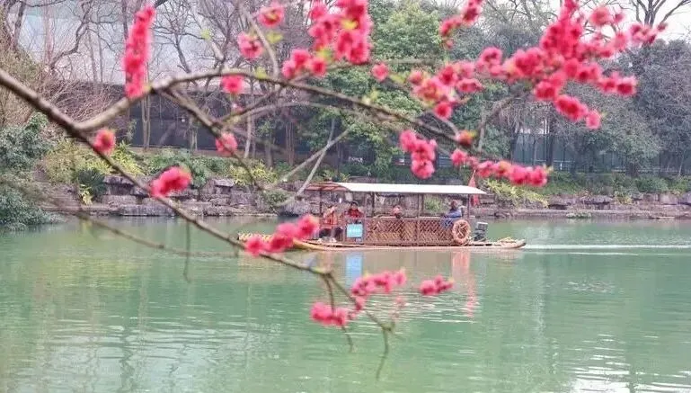 高二语文下学期月考试卷(选必中+选必下第一单元) 第1张