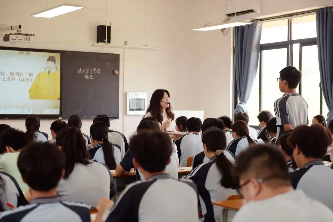 2026广西中考择校必看!普高VS中职怎么选?华光龙老师为你揭秘 第1张