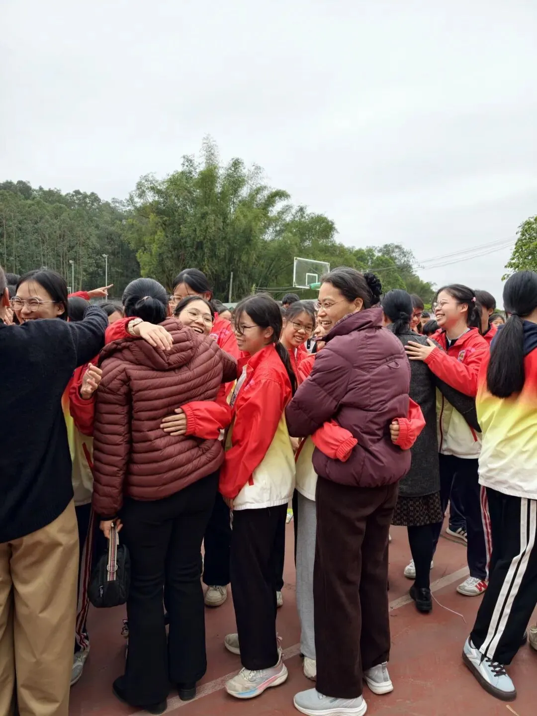 石龙一中2026年中考暨体育中考备考动员大会圆满举行 第26张