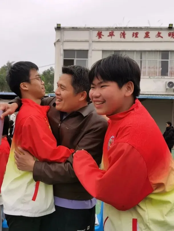 石龙一中2026年中考暨体育中考备考动员大会圆满举行 第28张