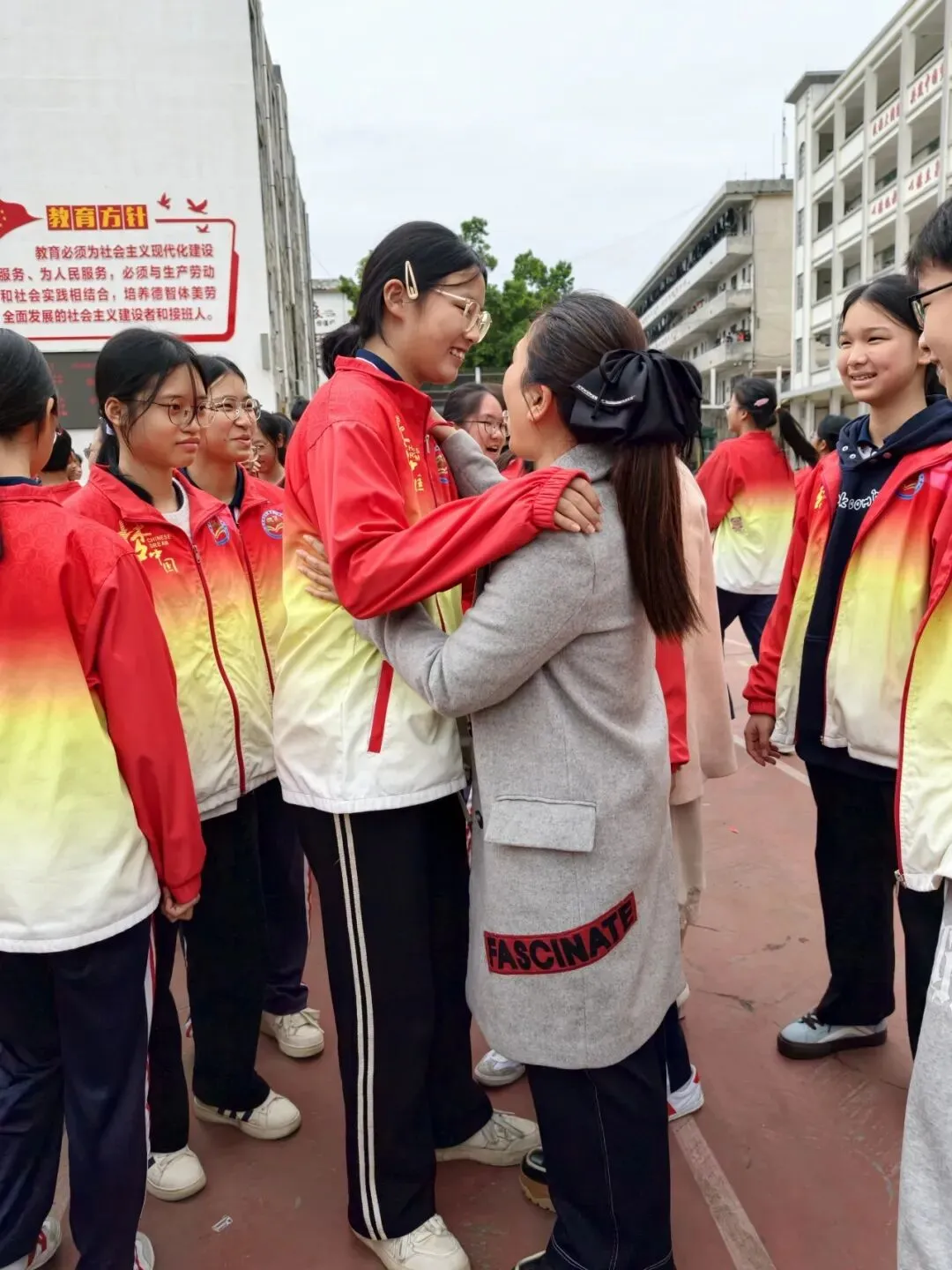 石龙一中2026年中考暨体育中考备考动员大会圆满举行 第29张