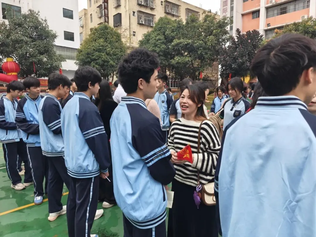 百日逐梦 马跃中考 笃行致远 决胜今朝|南宁东师实验学校2026届百日誓师大会燃情启幕 第28张