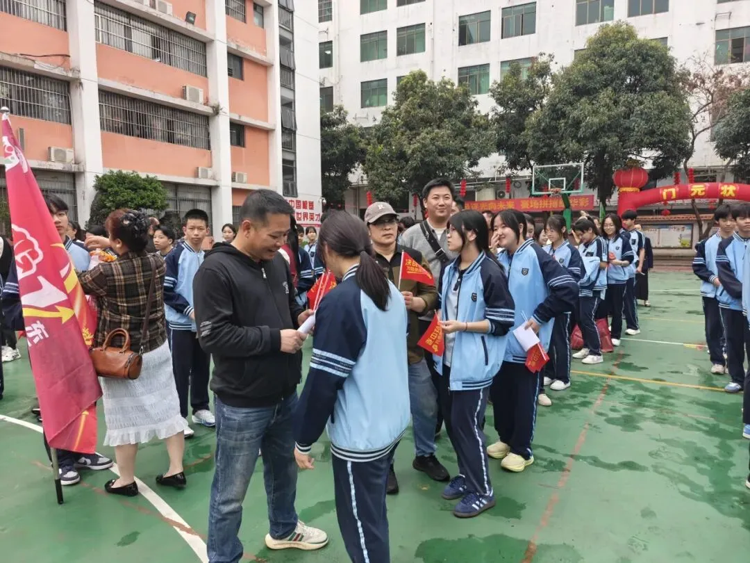 百日逐梦 马跃中考 笃行致远 决胜今朝|南宁东师实验学校2026届百日誓师大会燃情启幕 第30张