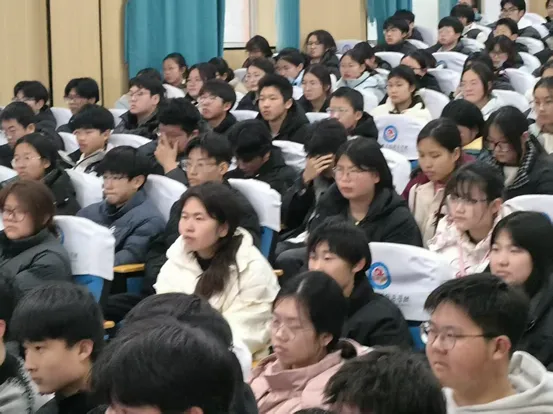 【唯以青春之名·共赴中考之约】顾庄学校初三年级中考冲刺动员大会 第12张