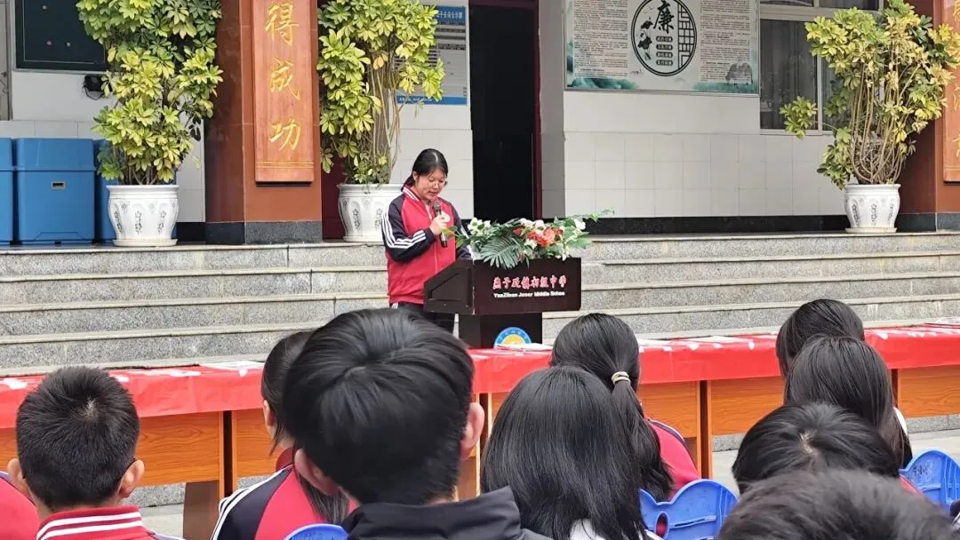 【校园活动】燕子砭镇初级中学召开中考百日誓师大会 第6张