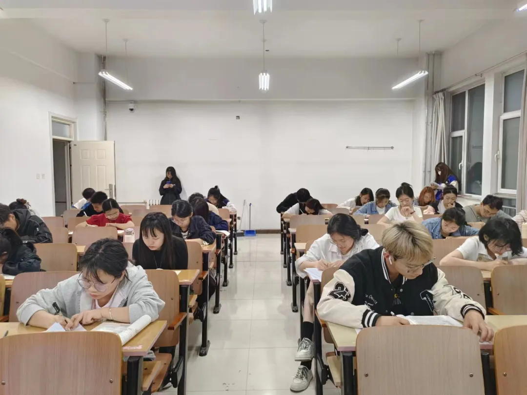 练心态,树考风|我系组织开展四六级模拟考试 第16张