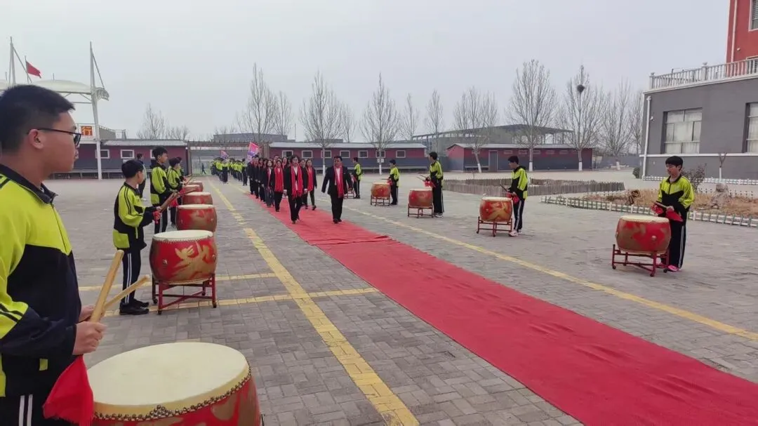 百日誓师燃斗志,逐梦中考启新程 | 树人教育学校2026届中考百日冲刺誓师大会 第15张