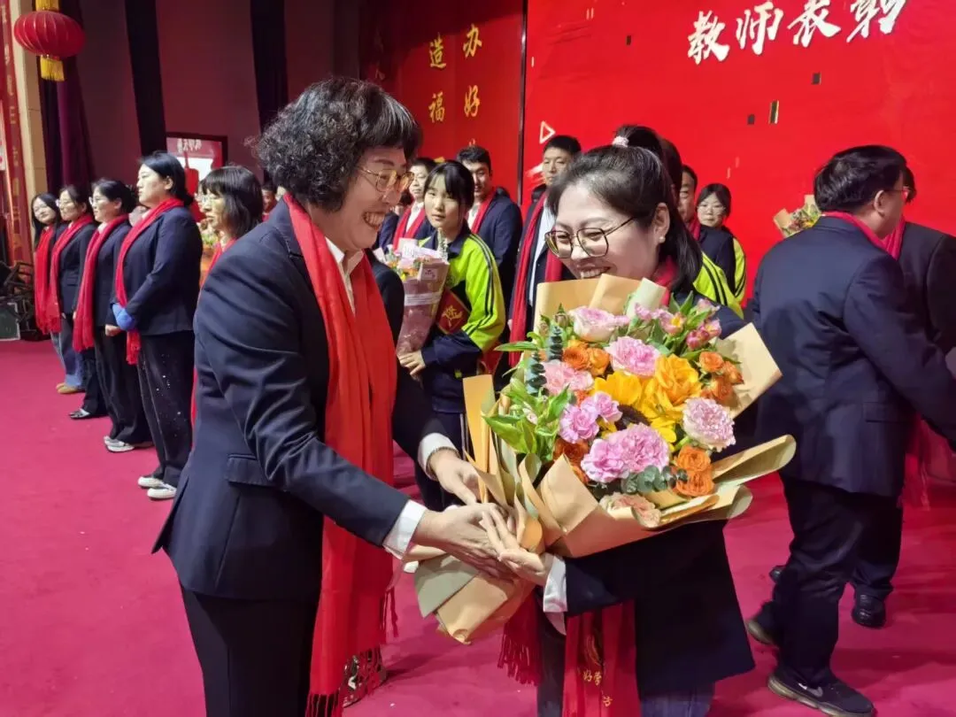 百日誓师燃斗志,逐梦中考启新程 | 树人教育学校2026届中考百日冲刺誓师大会 第41张