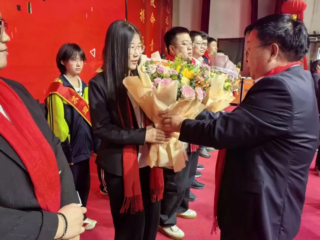 百日誓师燃斗志,逐梦中考启新程 | 树人教育学校2026届中考百日冲刺誓师大会 第42张