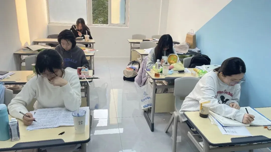 2026河北秦皇岛初三中考冲刺|刷题班/点睛课哪家好?数学/英语/物理/道法等全科一对一辅导/小班课收费标准 第6张