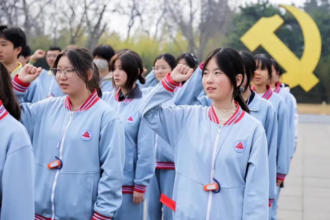 追寻赶考足迹 誓创中考辉煌 ——记初三年级香山革命纪念馆主题教育活动暨百日誓师大会 第14张