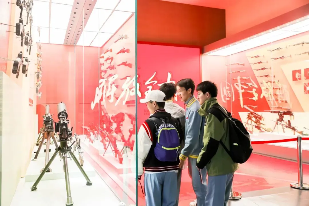 追寻赶考足迹 誓创中考辉煌 ——记初三年级香山革命纪念馆主题教育活动暨百日誓师大会 第28张