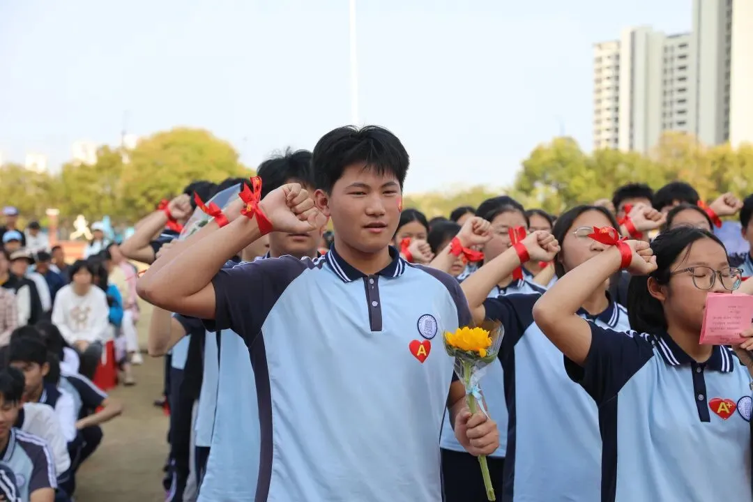 百日砺剑 决胜中考!——北海市第十二中学2026 届中考百日誓师大会燃情启幕 第31张